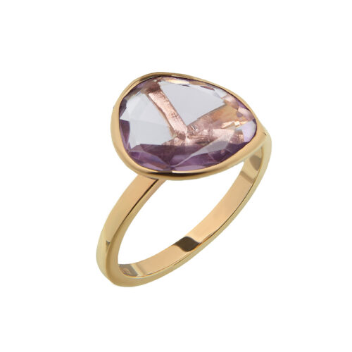 amethyst and yellow gold cocktail ring