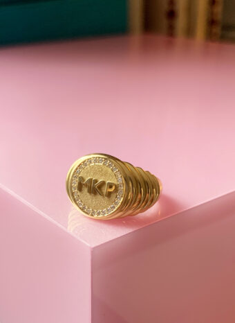 gold and diamond signet ring